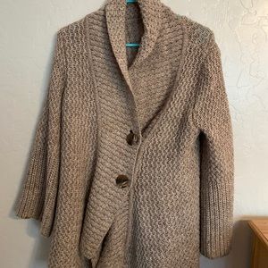 Knitted cardigan sweater